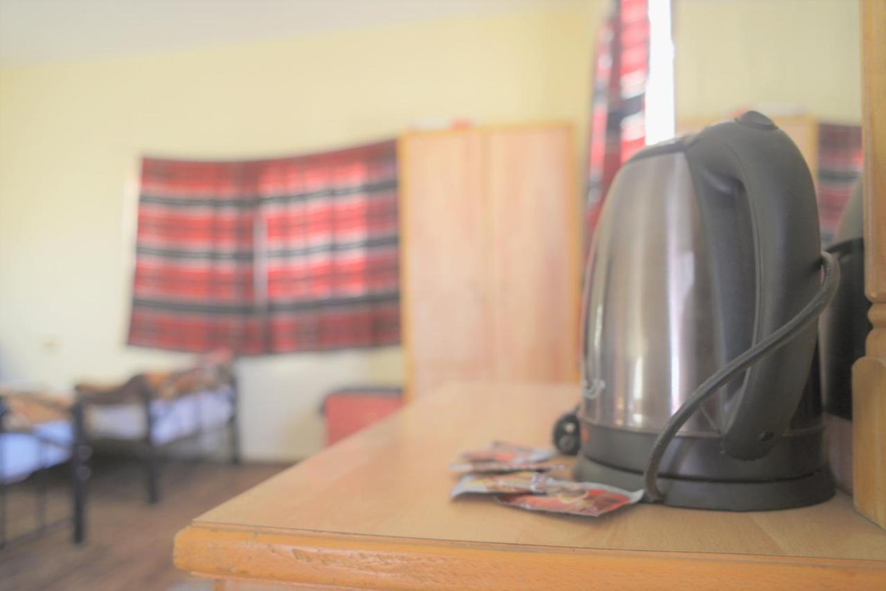 Happy Bedouin House Petra Bed & Breakfast Al Hayy Exterior photo